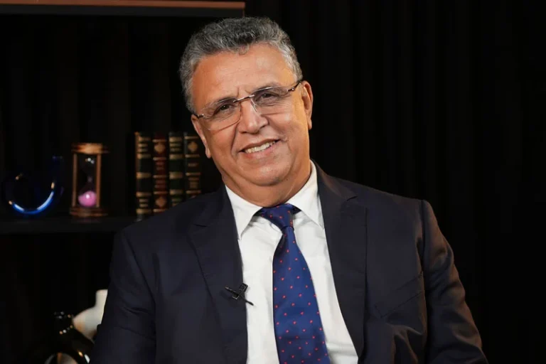 ✅ الحزب المغربي الحر يطالب بإقالة وزير العدل عبد اللطيف وهبي